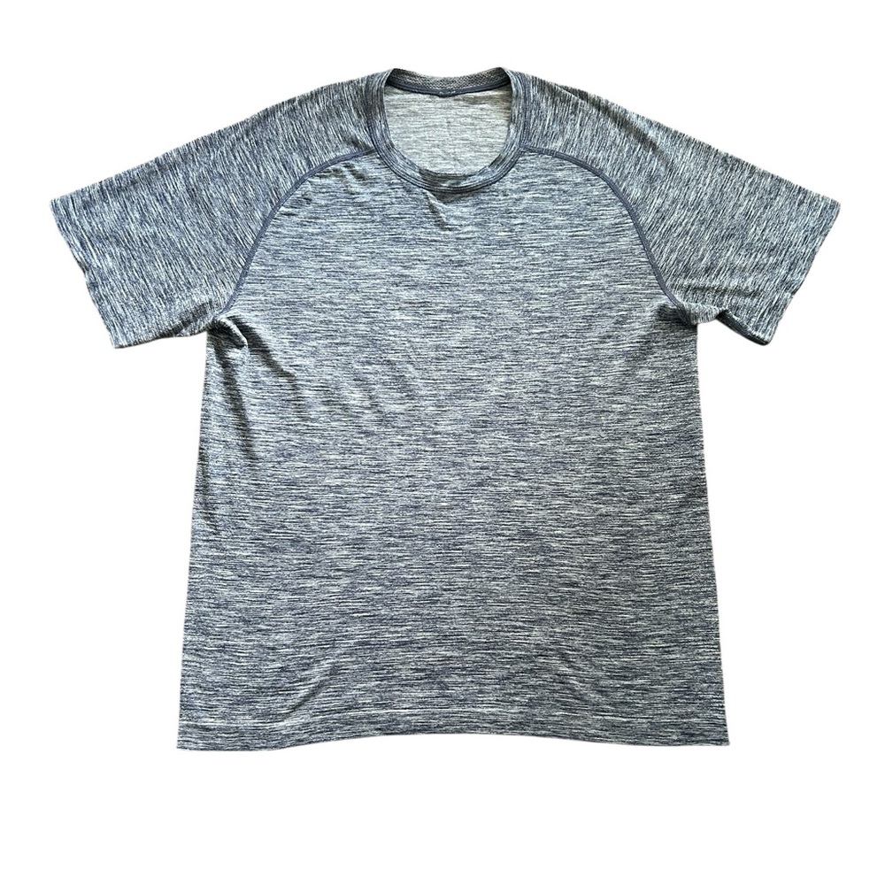 Lululemon athletica Men's Short Sleeve Gray workout tee